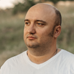 Охманюк  Максим